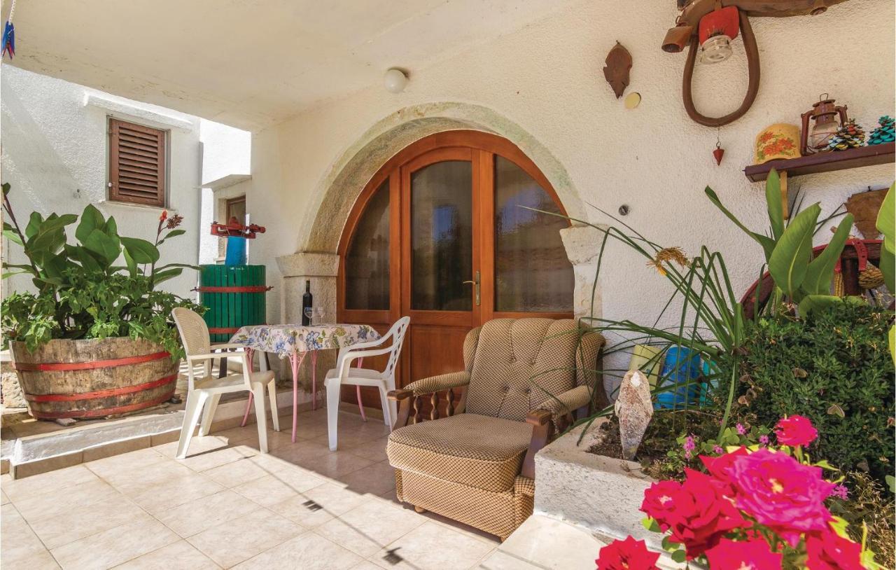 Pet Friendly Apartment In Porec With Wifi Zewnętrze zdjęcie
