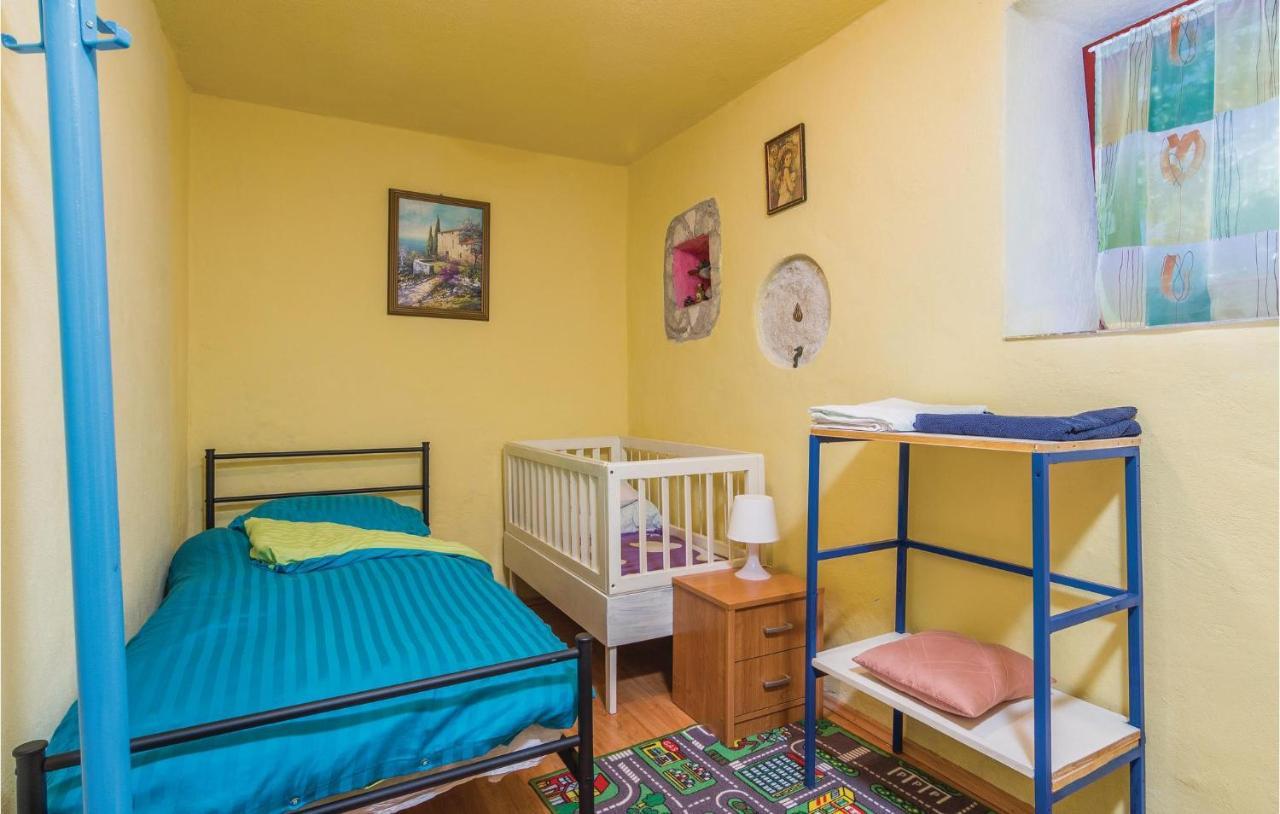 Pet Friendly Apartment In Porec With Wifi Zewnętrze zdjęcie